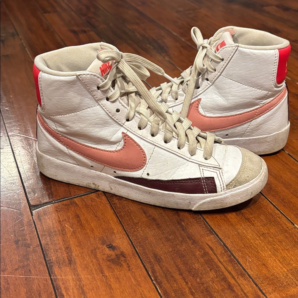 Nike Women's High-Top Sneakers in Pink and White